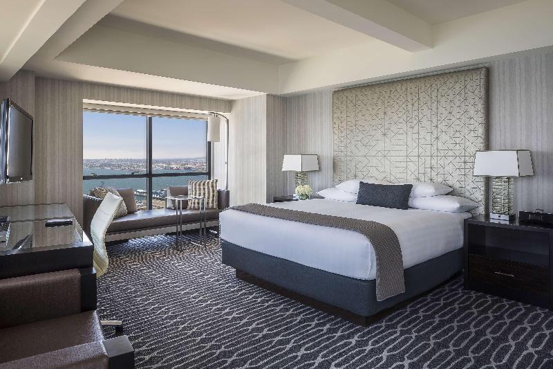 اتاق کلاب, Manchester Grand Hyatt San Diego