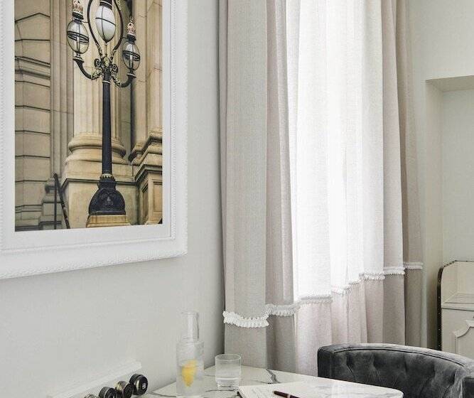 اتاق استاندارد با تخت دو نفره بزرگ, Rendezvous Hotel Melbourne