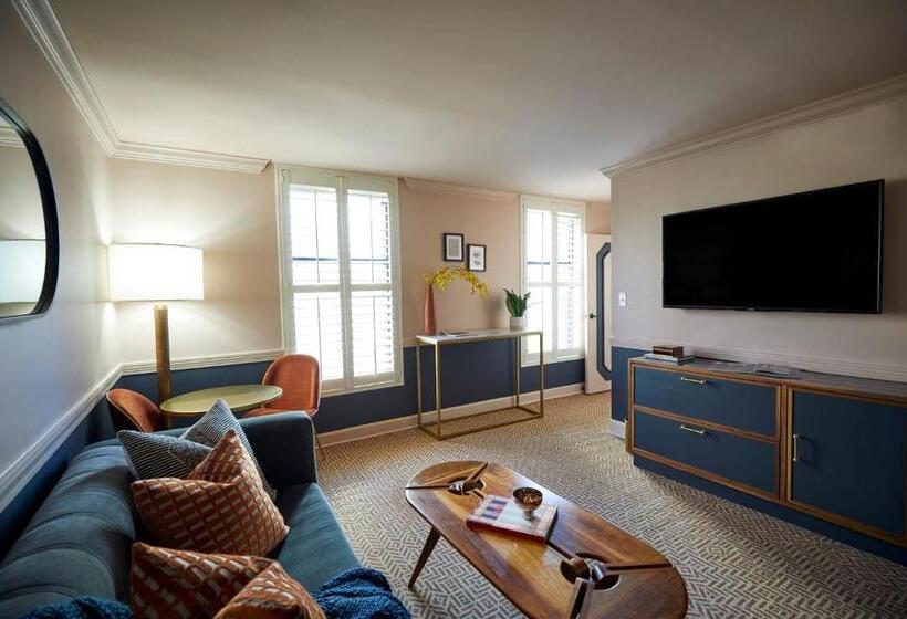 سوئیت پرزیدنت, The Oliver Hotel Knoxville, By Oliver