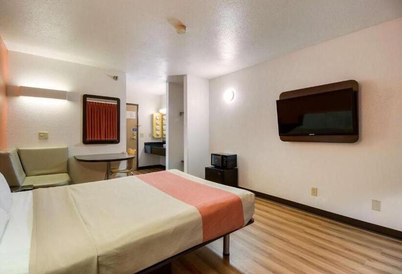 اتاق استاندارد, Motel 6 Davenport, Ia