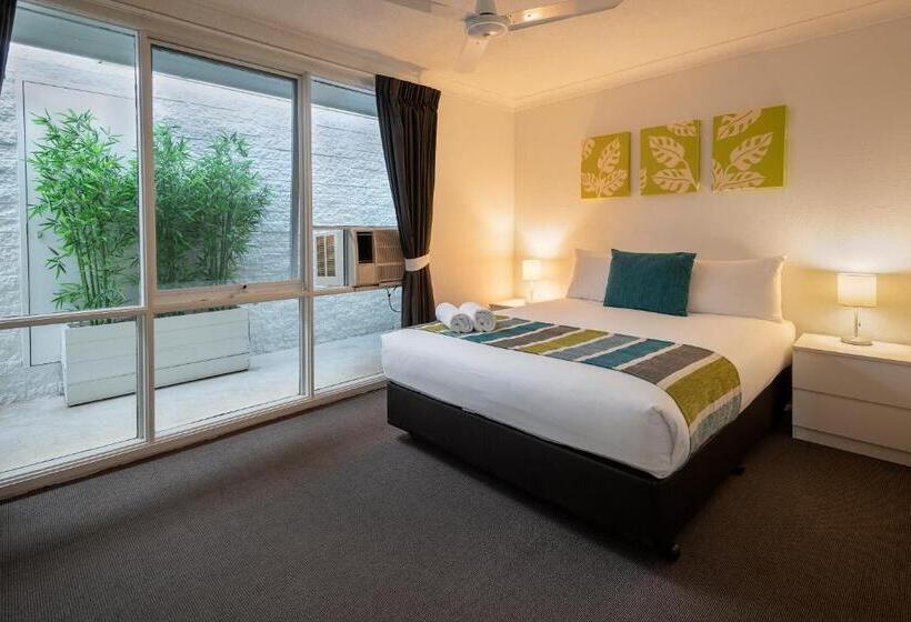 آپارتمان 4 خوابه, The Beach Motel Hervey Bay