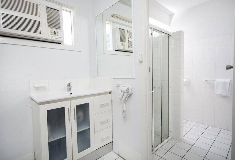 اتاق استاندارد در طبقه همکف, The Beach Motel Hervey Bay
