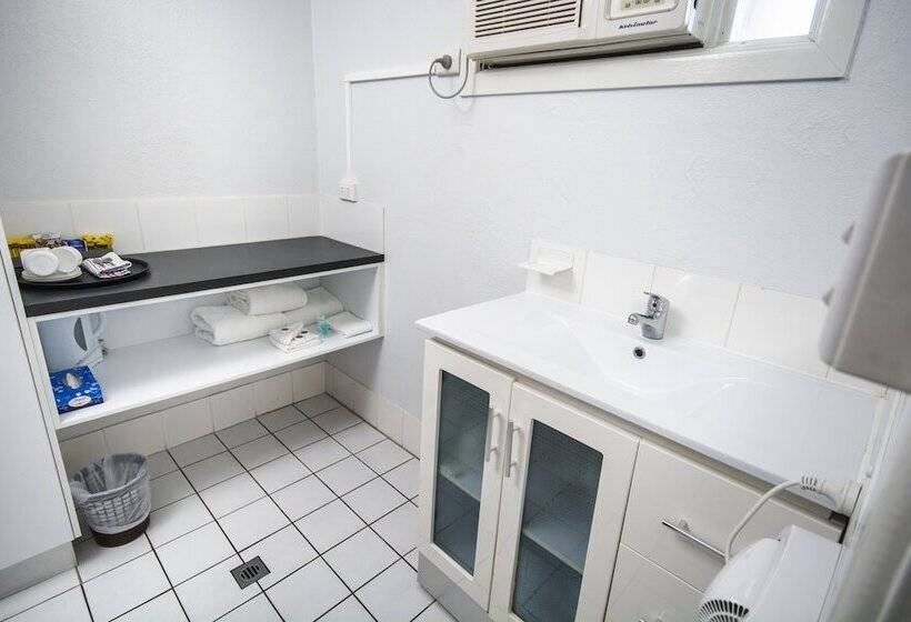 اتاق استاندارد در طبقه همکف, The Beach Motel Hervey Bay