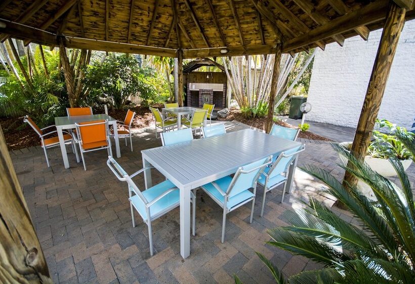 اتاق استاندارد در طبقه همکف, The Beach Motel Hervey Bay