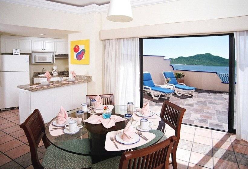 سوئیت 2 خوابه, Royal Villas Resort