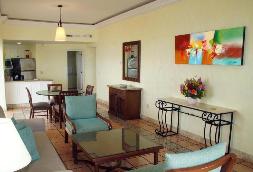 2 Bedroom Suite, Royal Villas Resort