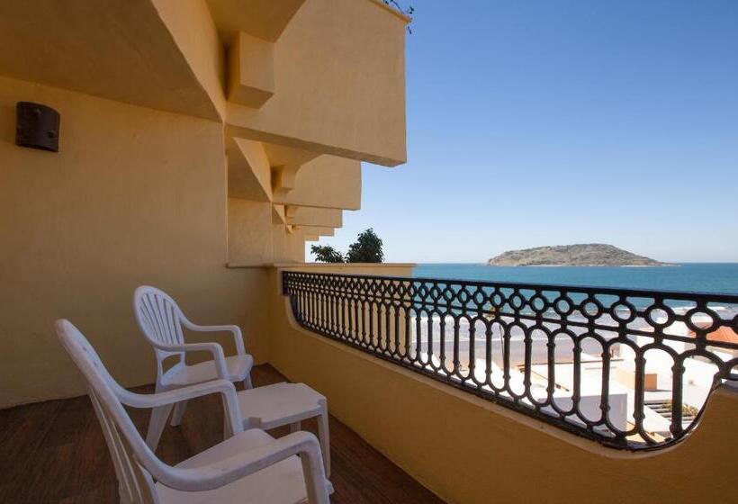 اتاق استاندارد با 2 تخت دوبل, Royal Villas Resort