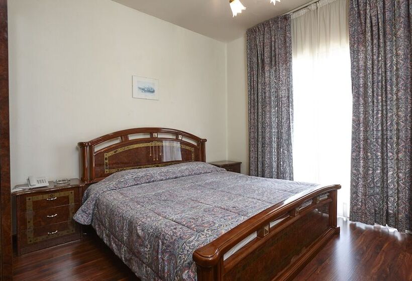 Senior Suite, Zoukotel