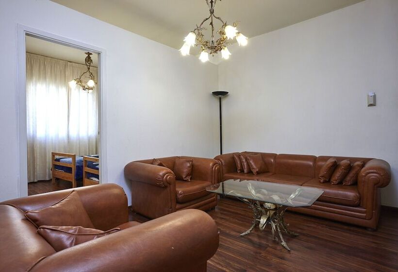 سوئیت سینیور, Zoukotel