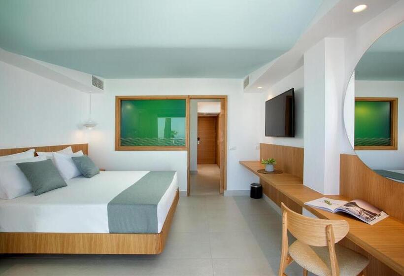 اتاق خانوادگی, Arina Beach Resort