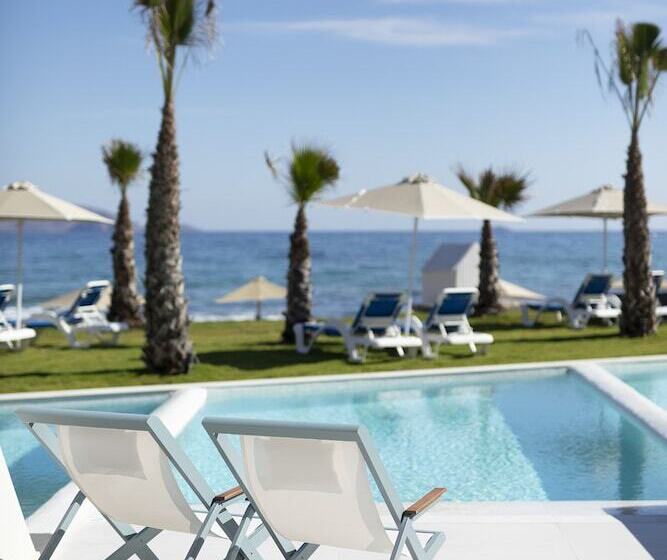 بانگلوی استاندارد با چشم‌انداز دریا, Arina Beach Resort