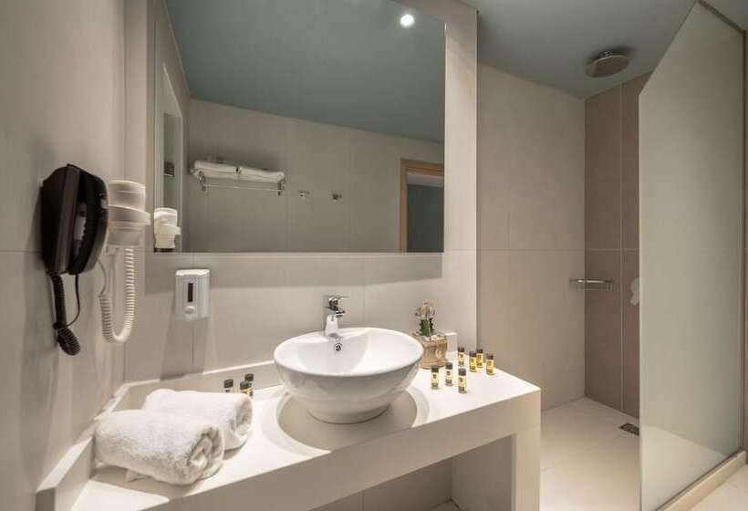 اتاق استاندارد یک نفره, Arina Beach Resort