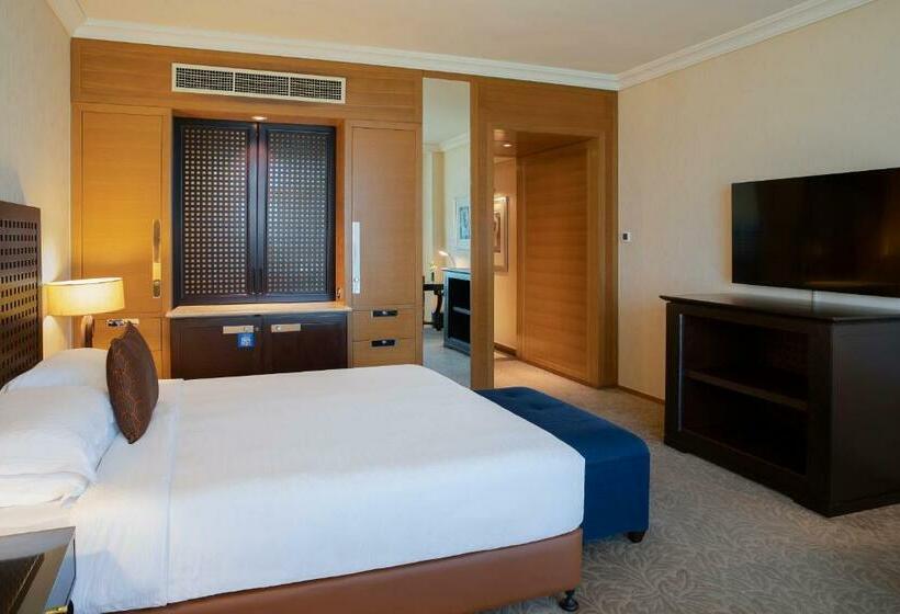 اتاق استاندارد با تخت بزرگ, Beach Rotana   Abu Dhabi