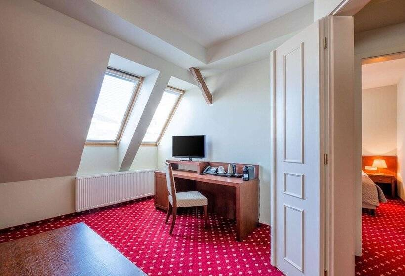 سوییت جونیور, Clarion Grandhotel Zlaty Lev