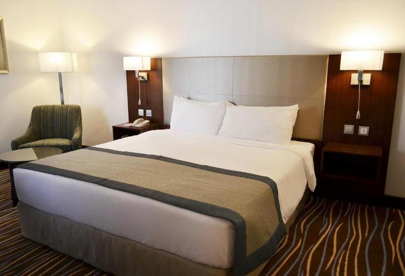 اتاق لوکس با تخت بزرگ, Copthorne Downtown By Millennium