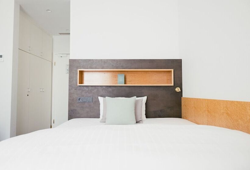 اتاق استاندارد یک نفره, Dom Hotel Limburg