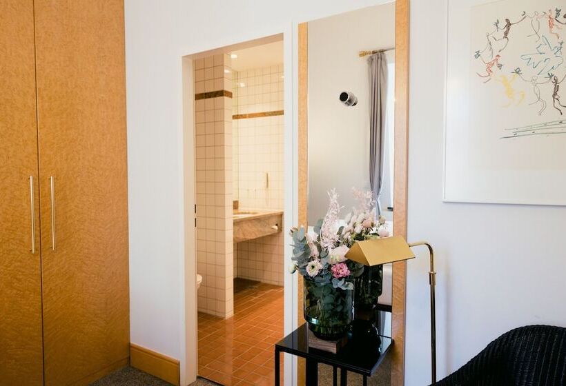 اتاق استاندارد, Dom Hotel Limburg