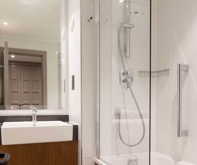اتاق استاندارد, Doubletree By Hilton Southampton