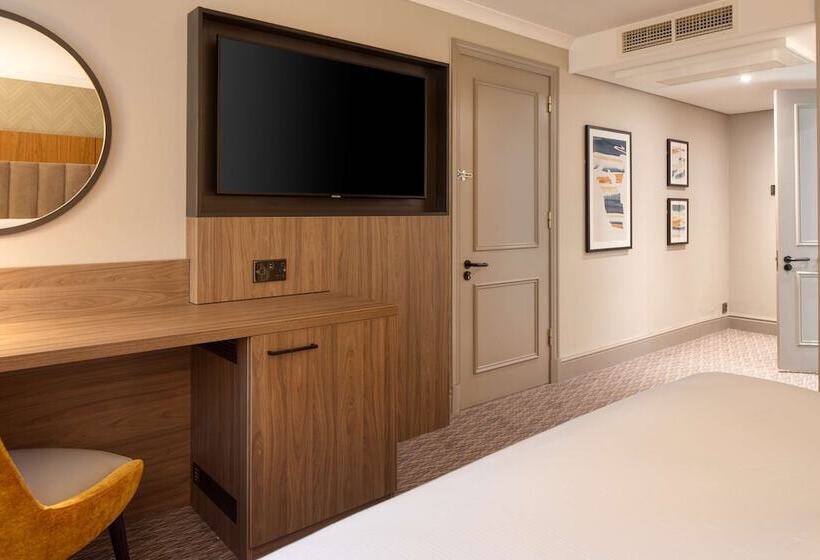 اتاق خانوادگی, Doubletree By Hilton Southampton