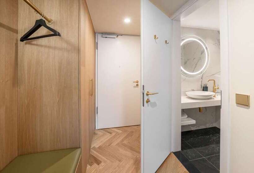اتاق استاندارد با تخت بزرگ, Hilton Berlin