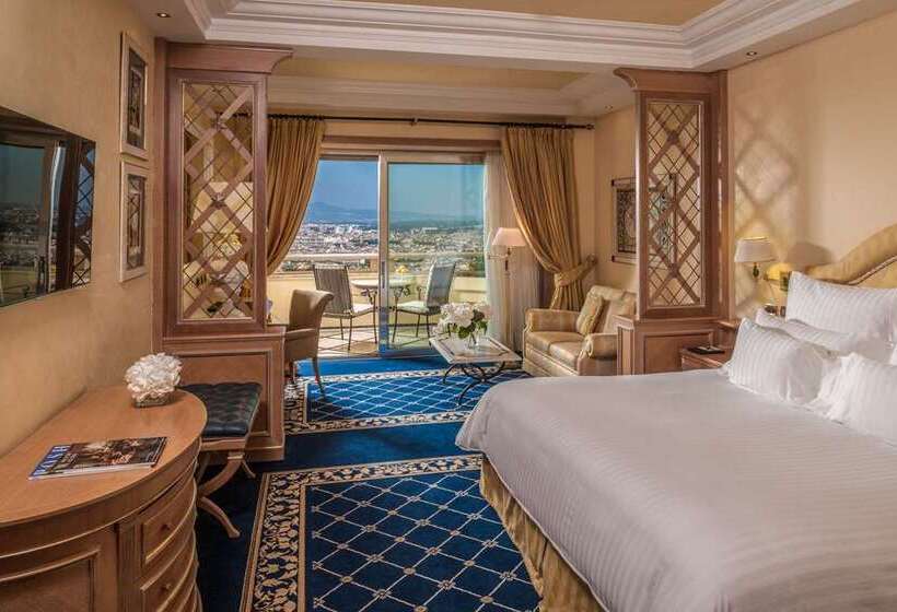 اتاق اجرایی با تخت بزرگ, Hilton Berlin
