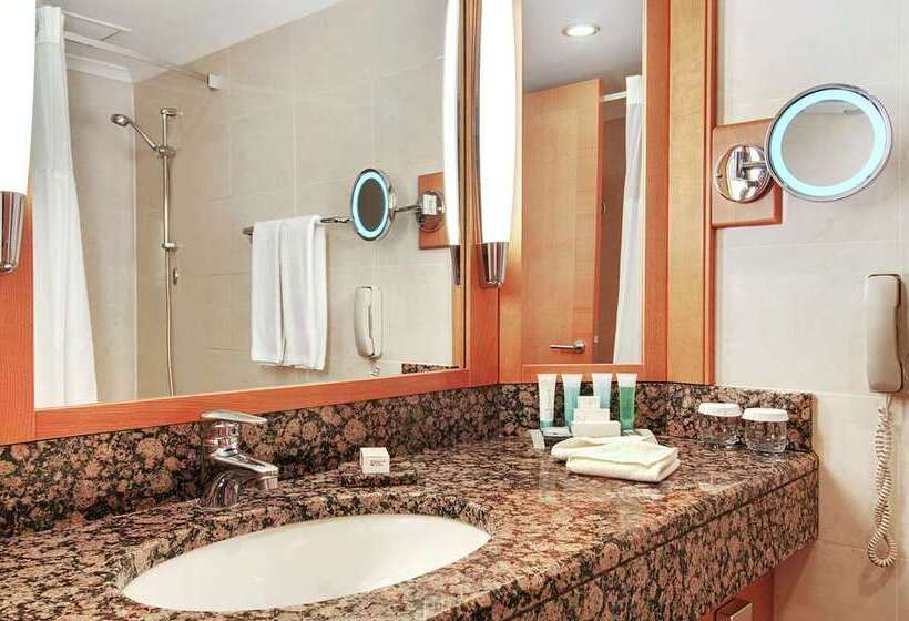 اتاق استاندارد با تخت بزرگ, Hilton Berlin