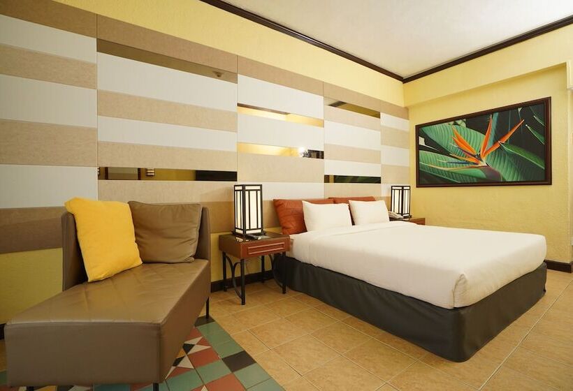 اتاق لوکس, Holiday Villa Beach Resort & Spa Cherating