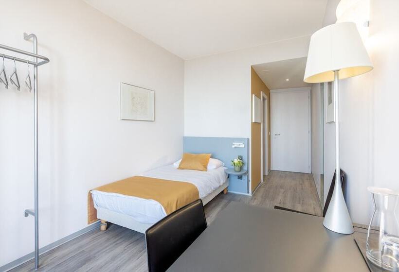 اتاق استاندارد یک نفره, Hôtel Alpes & Lac