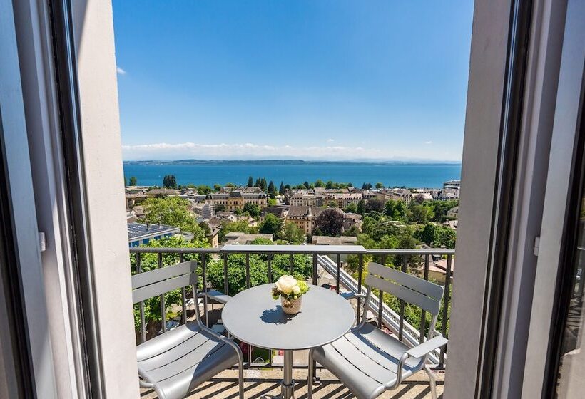 اتاق استاندارد با چشم‌انداز دریاچه, Hôtel Alpes & Lac
