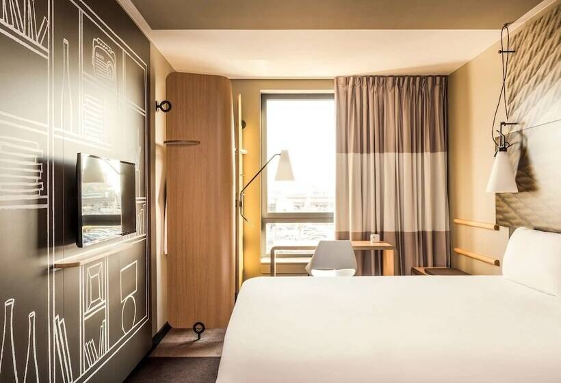 Quarto superior, Ibis Paris Coeur D'Orly Airport