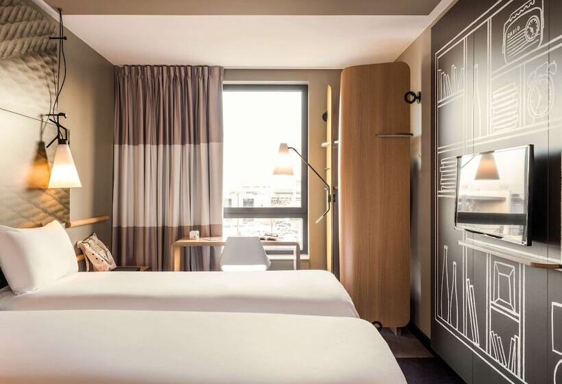 Quarto superior, Ibis Paris Coeur D'Orly Airport