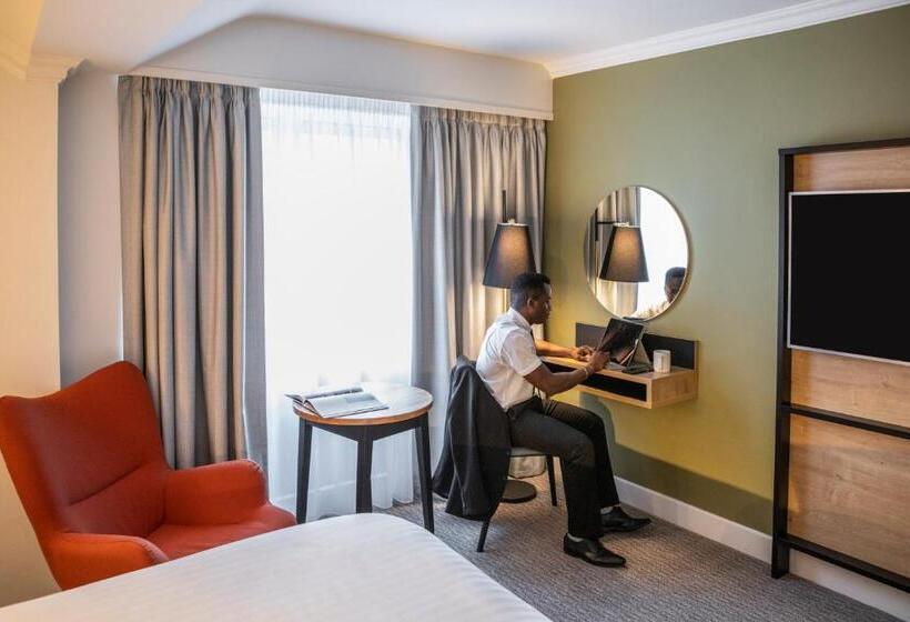 غرفة برستيج, Mercure Nottingham Sherwood