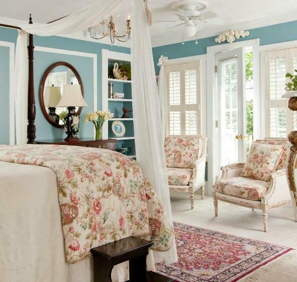اتاق لوکس با وان آب گرم, White Doe Inn Bed & Breakfast