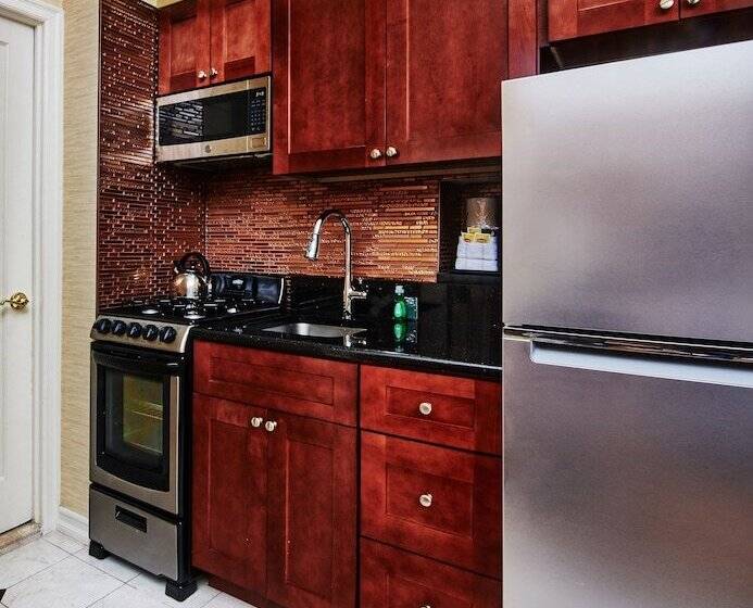 آپارتمان 1 خوابه, Radio City Apartments