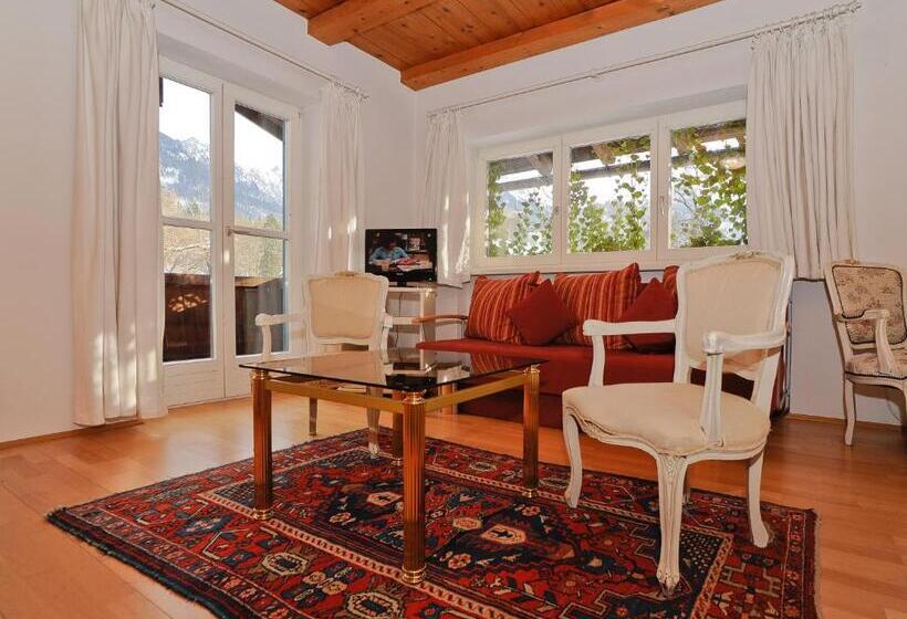 اتاق استاندارد با چشمانداز کوهستان, Stoll S Hotel Alpina