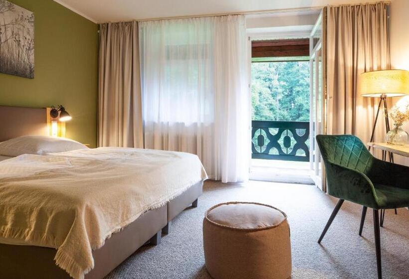 اتاق استاندارد با بالکن, Waldhotel Eiche