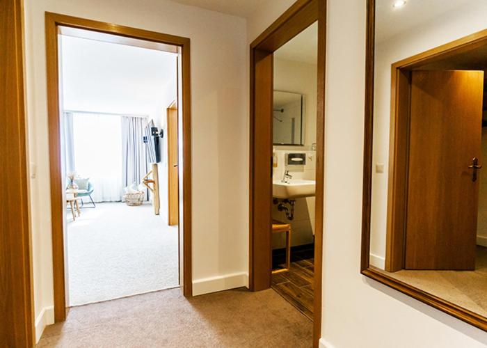 سوییت جونیور, Waldhotel Eiche