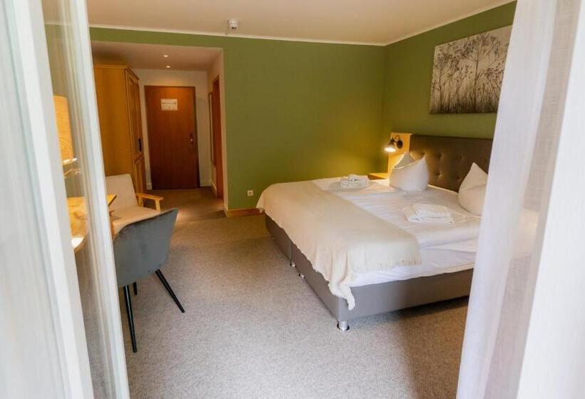 اتاق استاندارد با بالکن, Waldhotel Eiche