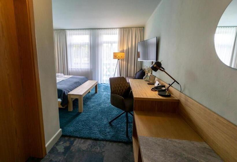 اتاق استاندارد با بالکن, Waldhotel Eiche