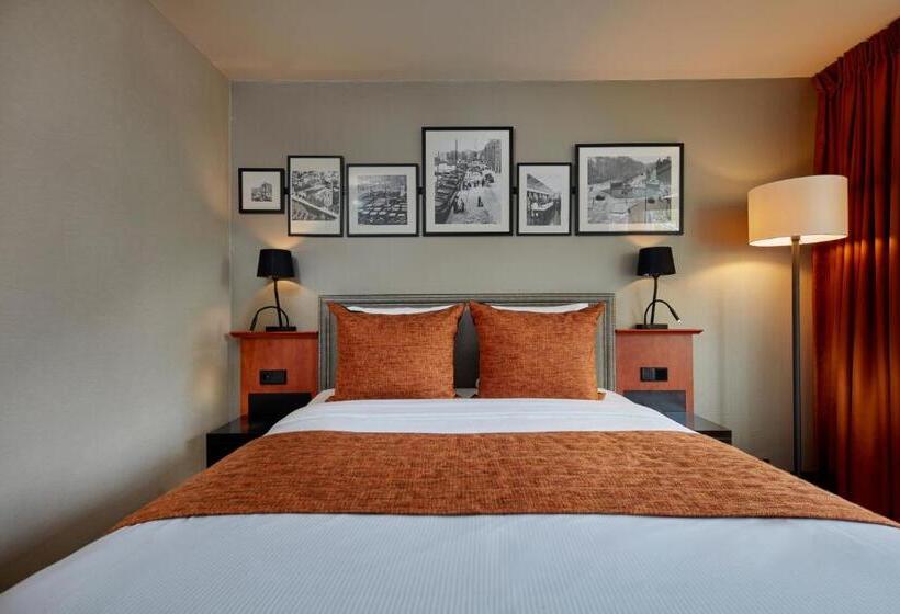 Chambre Standard, Carlton Square