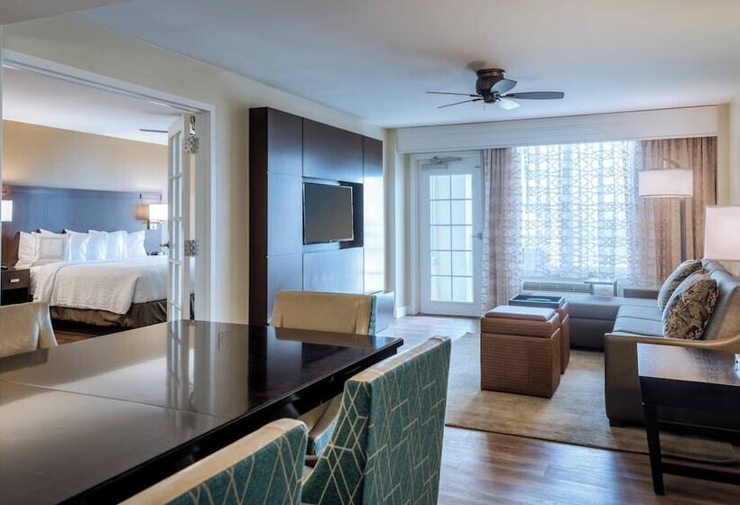 سوییت, Courtyard By Marriott Charleston Historic District