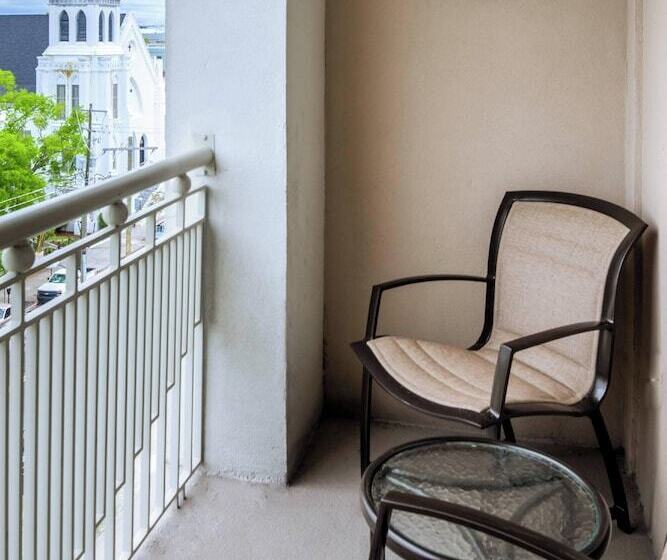 اتاق استاندارد با 2 تخت دوبل, Courtyard By Marriott Charleston Historic District