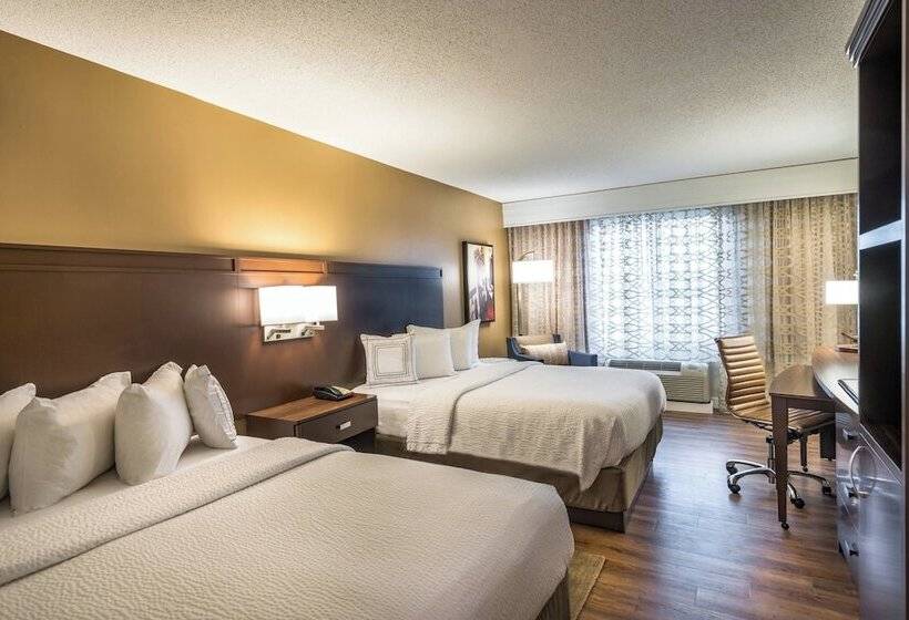 اتاق استاندارد با 2 تخت دوبل, Courtyard By Marriott Charleston Historic District