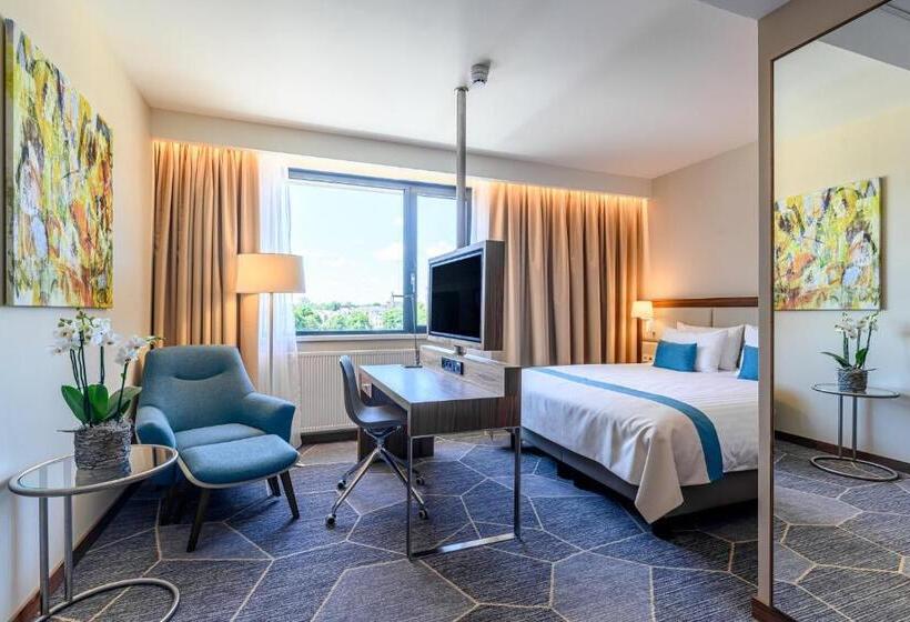 Superior Room, Crowne Plaza Maastricht