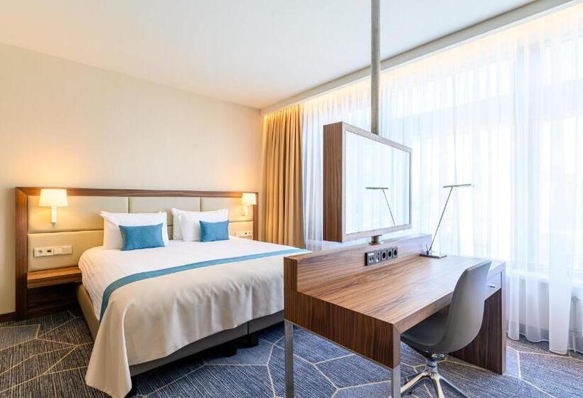 Superior Room, Crowne Plaza Maastricht