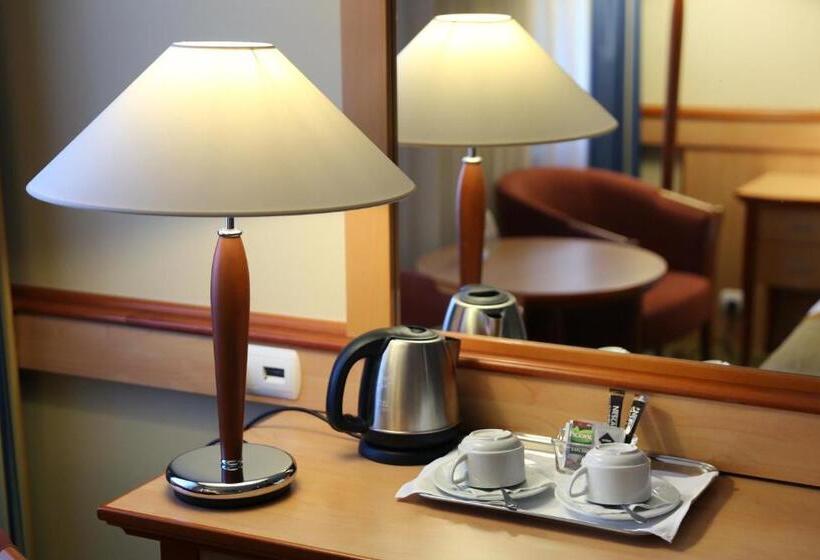 سوییت سوپریور, Danubius Hotel Helia