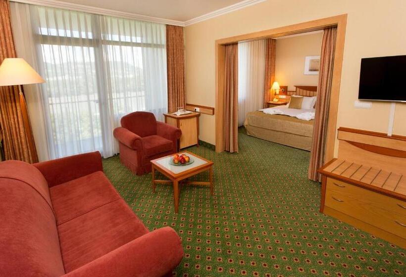 سوییت سوپریور, Danubius Hotel Helia