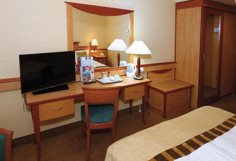 اتاق استاندارد, Danubius Hotel Helia