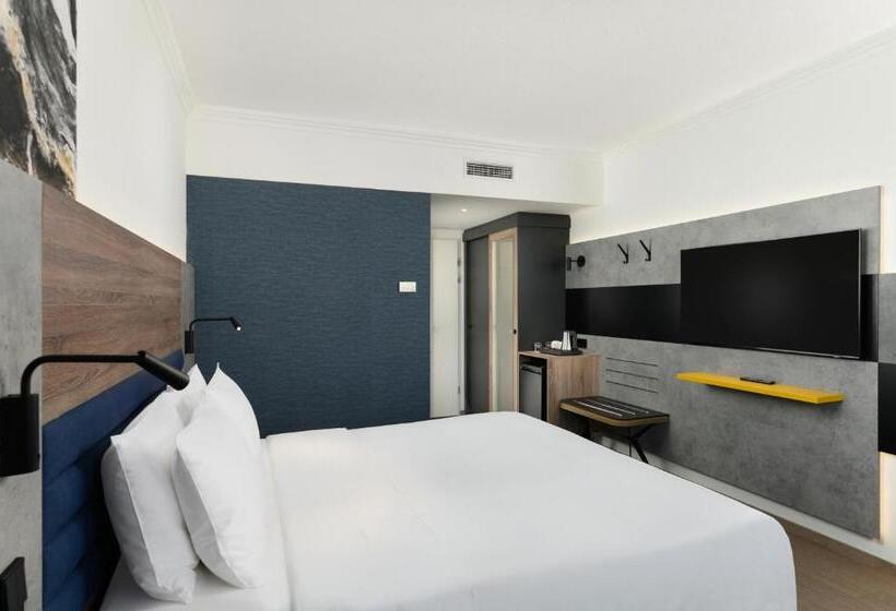 اتاق پرمیوم, Danubius Hotel Helia