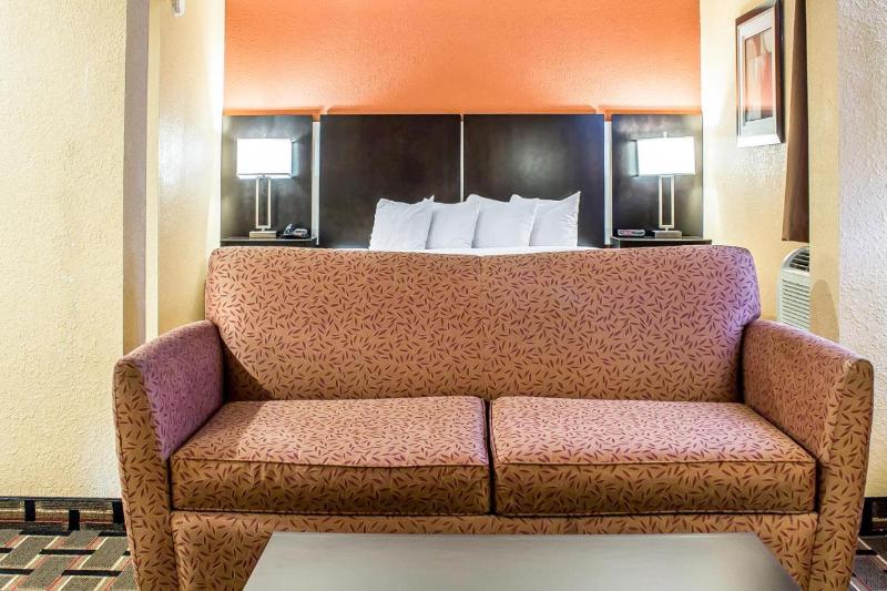 استودیو استاندارد با تخت کینگ, Delta Hotels By Marriott Mont Sainte Anne, Resort & Convention Center